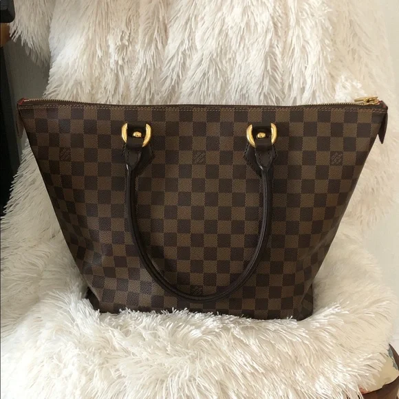 Louis Vuitton Saleya MM - Picture 6 of 15